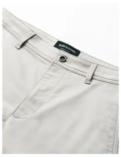 Rodd & Gunn Tongariro Sports Fit 9 Inch Short in Sand