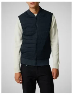 Rodd & Gunn Woodside Vest in Navy
