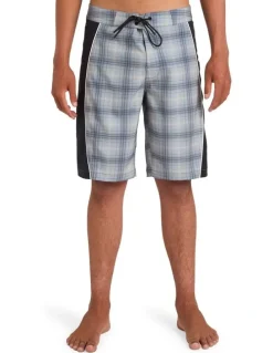 RVCA Rewind Trunk 21 Boardshorts in Balsam Green