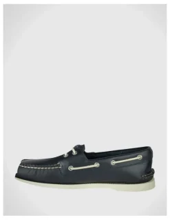 Sperry Boat Shoe in Navy