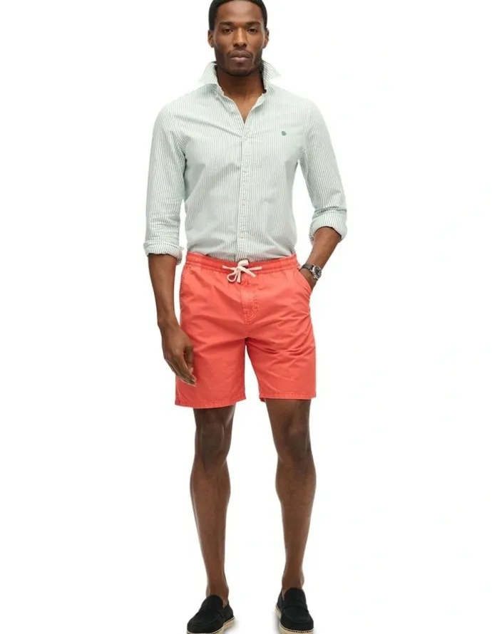 Superdry Essentials Walk Shorts in Rose Red