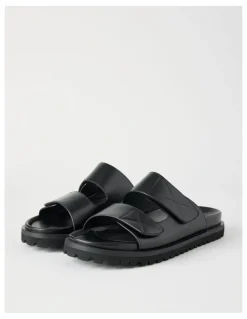 There After Barrett Chunky Slides in Black