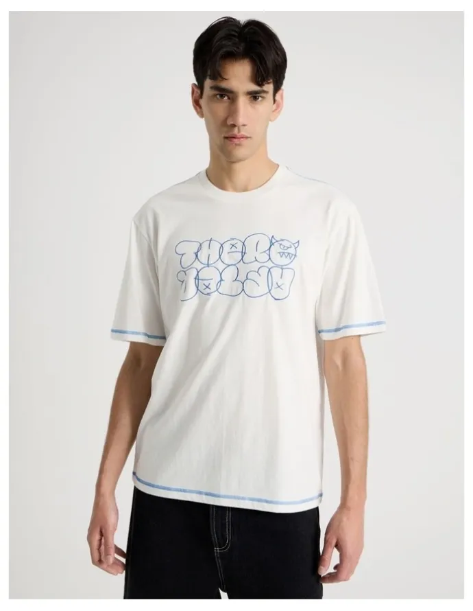 There After Contrast Stitch Print Short Sleeve Tee in White