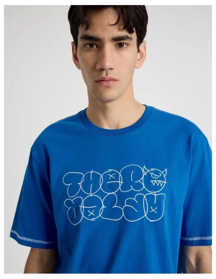 There After Contrast Stitch Print Short Sleeve Tee in Blue