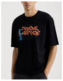 There After Graffiti Print Short Sleeve Tee in Black