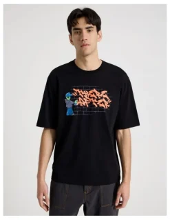 There After Graffiti Print Short Sleeve Tee in Black