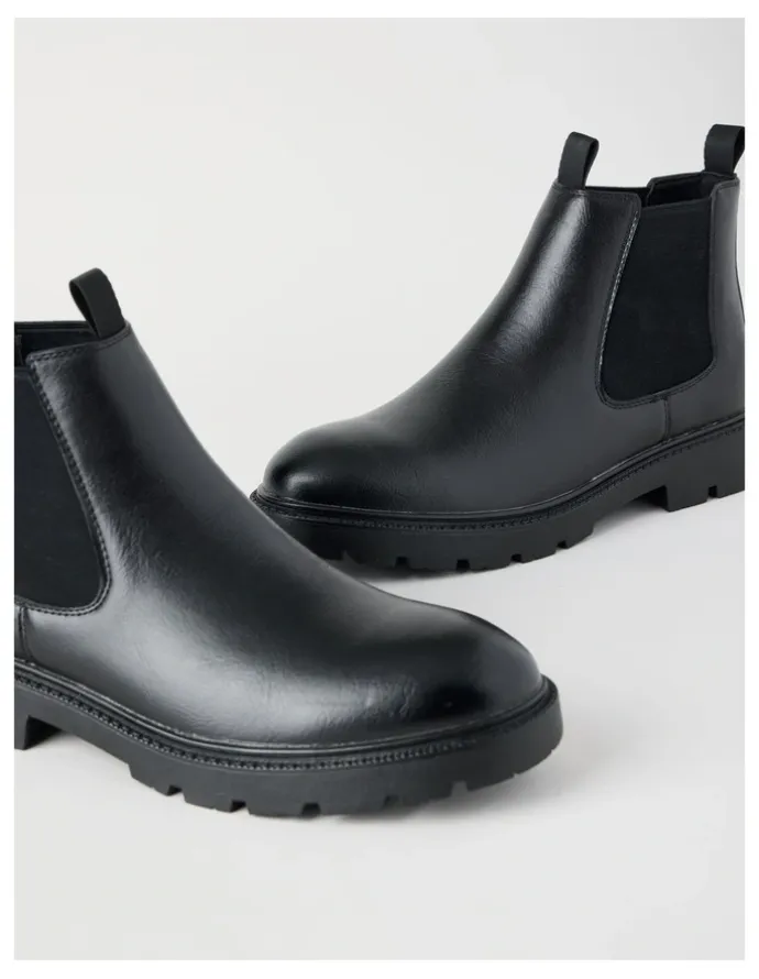 There After Theo Chunky Chelsea Boot in Black