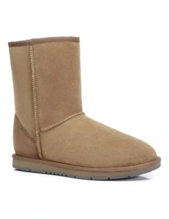 UGG Australian Shepherd Short Classic Boots in Chestnut M