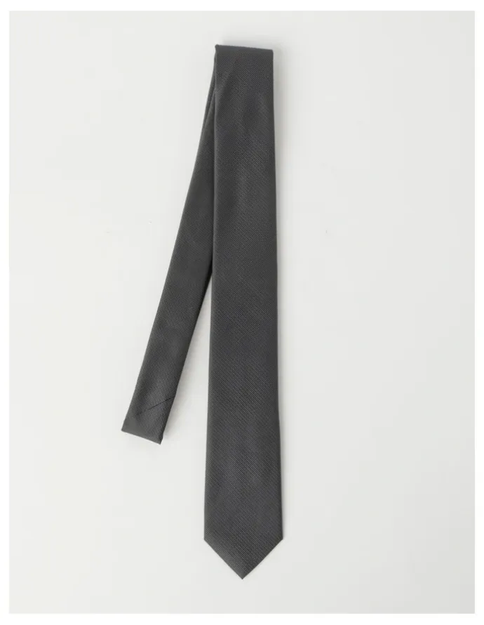 Van Heusen Plain Tie in Grey