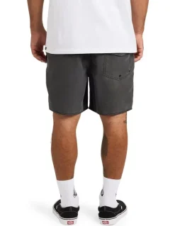 Volcom Center 17 Trunk in Black