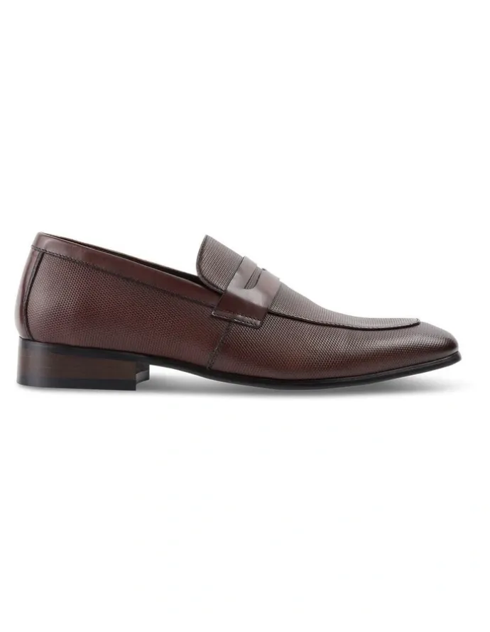 yd. Beau Textured Leather Loafer in Chestnut