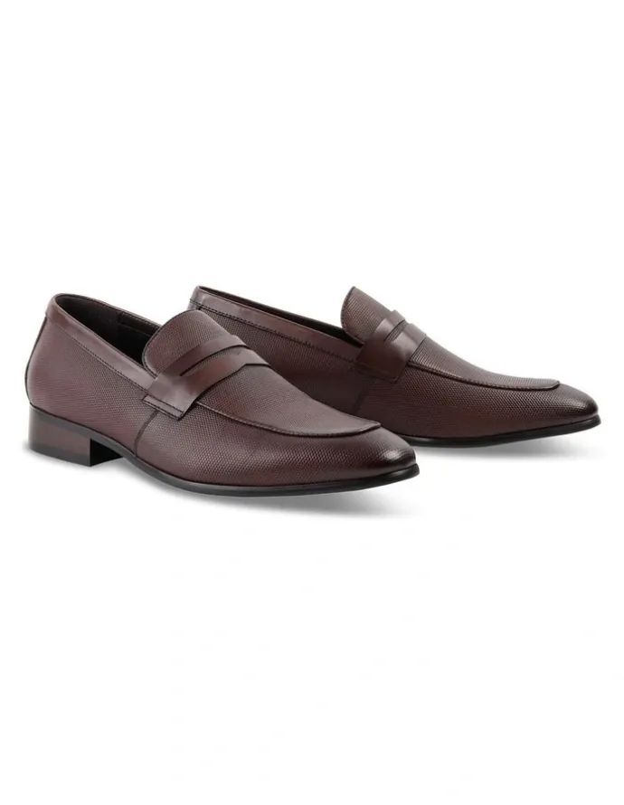 yd. Beau Textured Leather Loafer in Chestnut