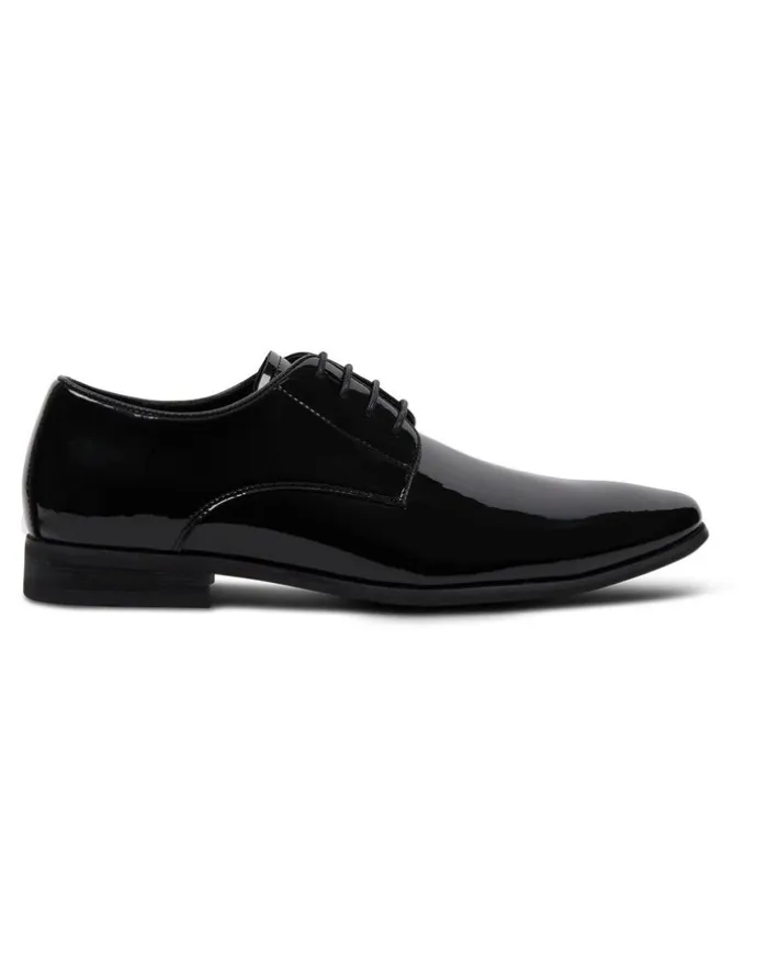 yd. Flash Patent Shoe