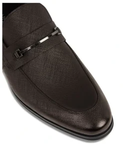 yd. Riccardo Textured Loafer in Brown