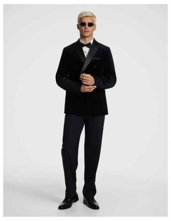 yd. Benedict Double Breasted Velvet Blazer in Black