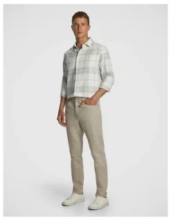 yd. Flint Slim Jean in Stone