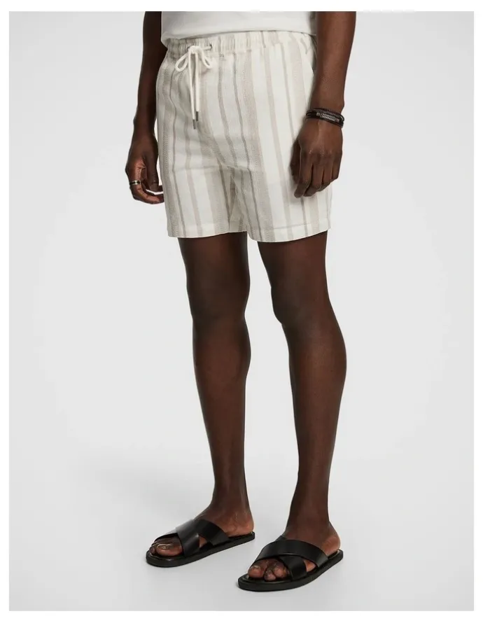 yd. Island Stripe Short in Natural