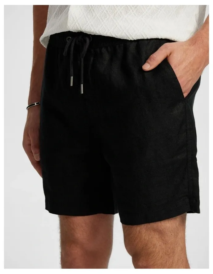 yd. Manta Linen Short in Black