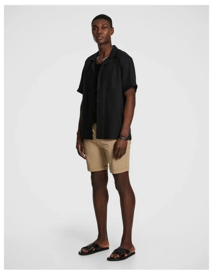 yd. Performance Stretch Short in Natural