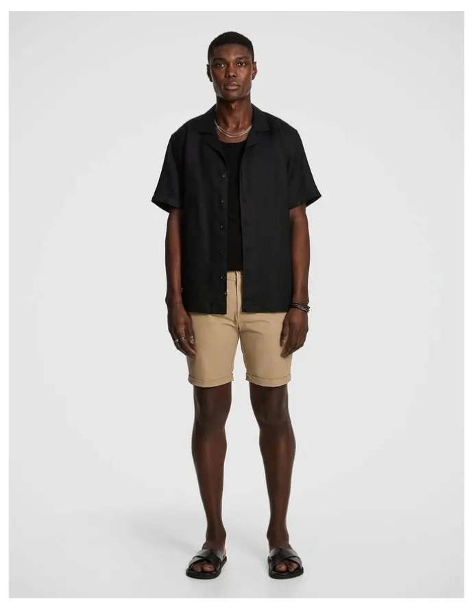 yd. Performance Stretch Short in Natural