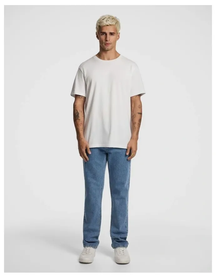 yd. Spike Straight Jean in Mid Wash