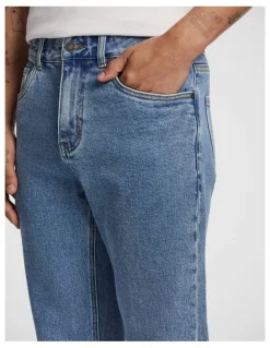 yd. Spike Straight Jean in Mid Wash